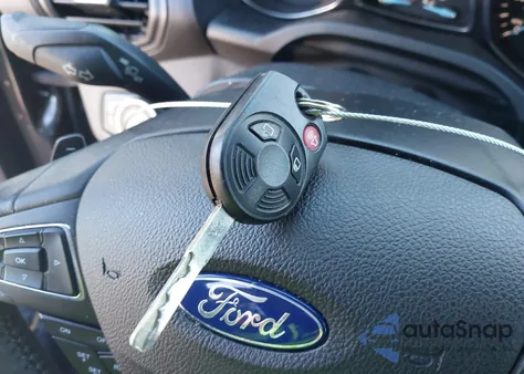 2017 Ford Escape Se из США, поврежденный, VIN 1FMCU0GD9HUB49632